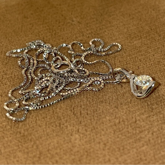 Solid 14K White Gold Natural Diamond Solitaire Pendant Box Link Chain Necklace - Picture 15 of 15